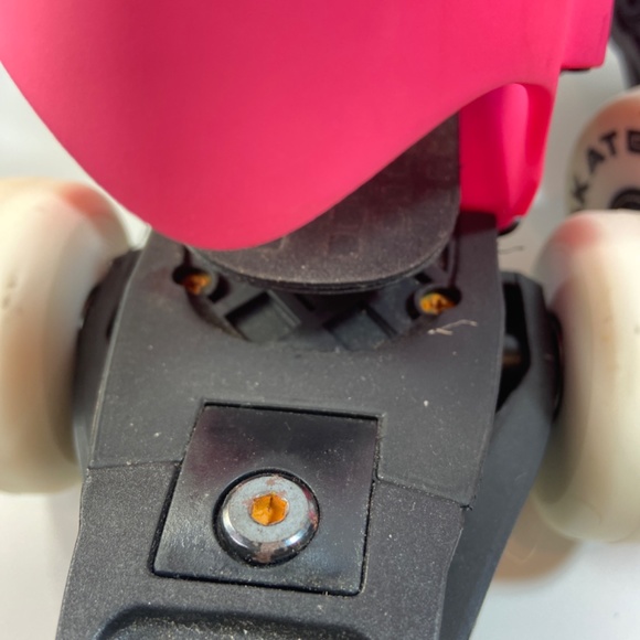 Cardiff Skate Co. skates cruiser - Picture 5 of 6